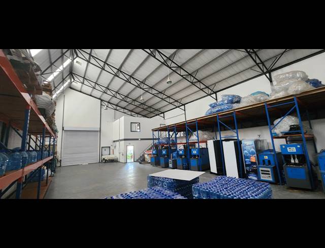 410M² WAREHOUSE TO LET IN RIVERGATE